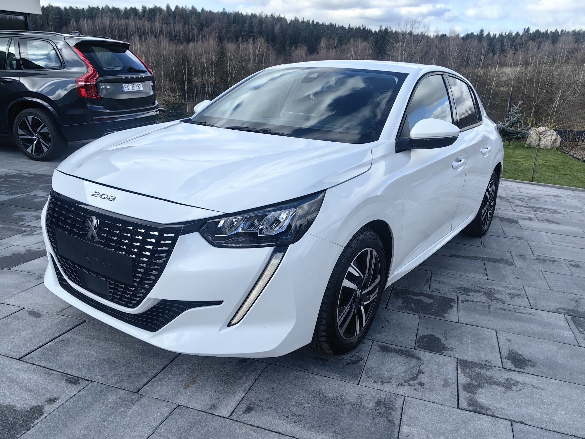 Peugeot 208 1.2 turbo 100 koni 2021r kamera cofania full led