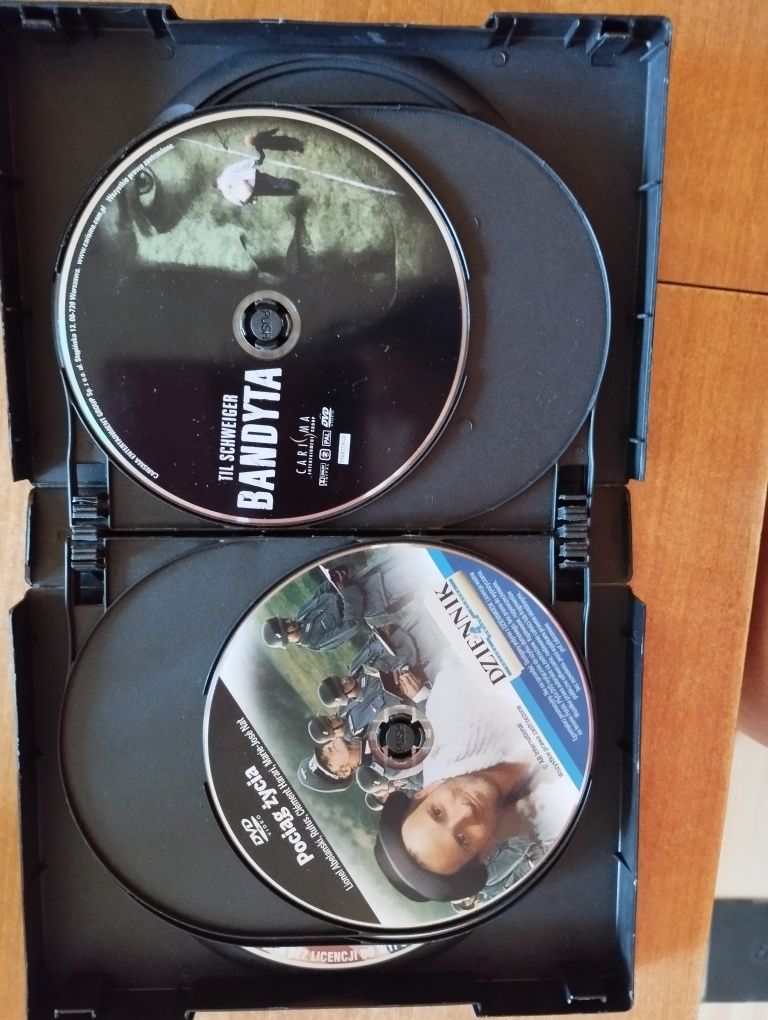 W Dolinie Ekah,Cera DrakePłyty DVD 6 szt po 5 zł