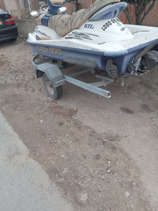 Atrelado para moto de agua