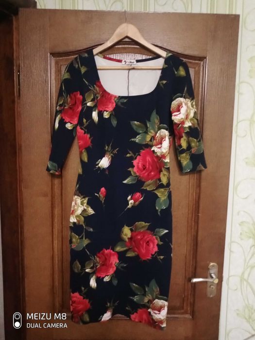 Плаття б/в в гарному стані