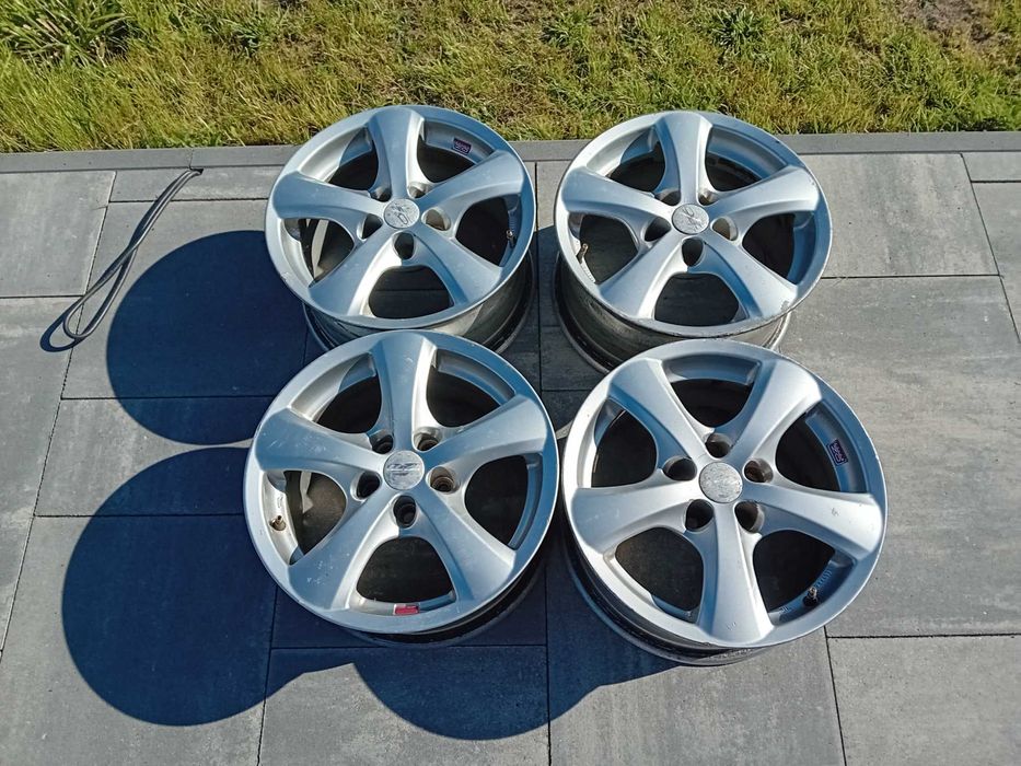Sprzedam felgi aluminiowe