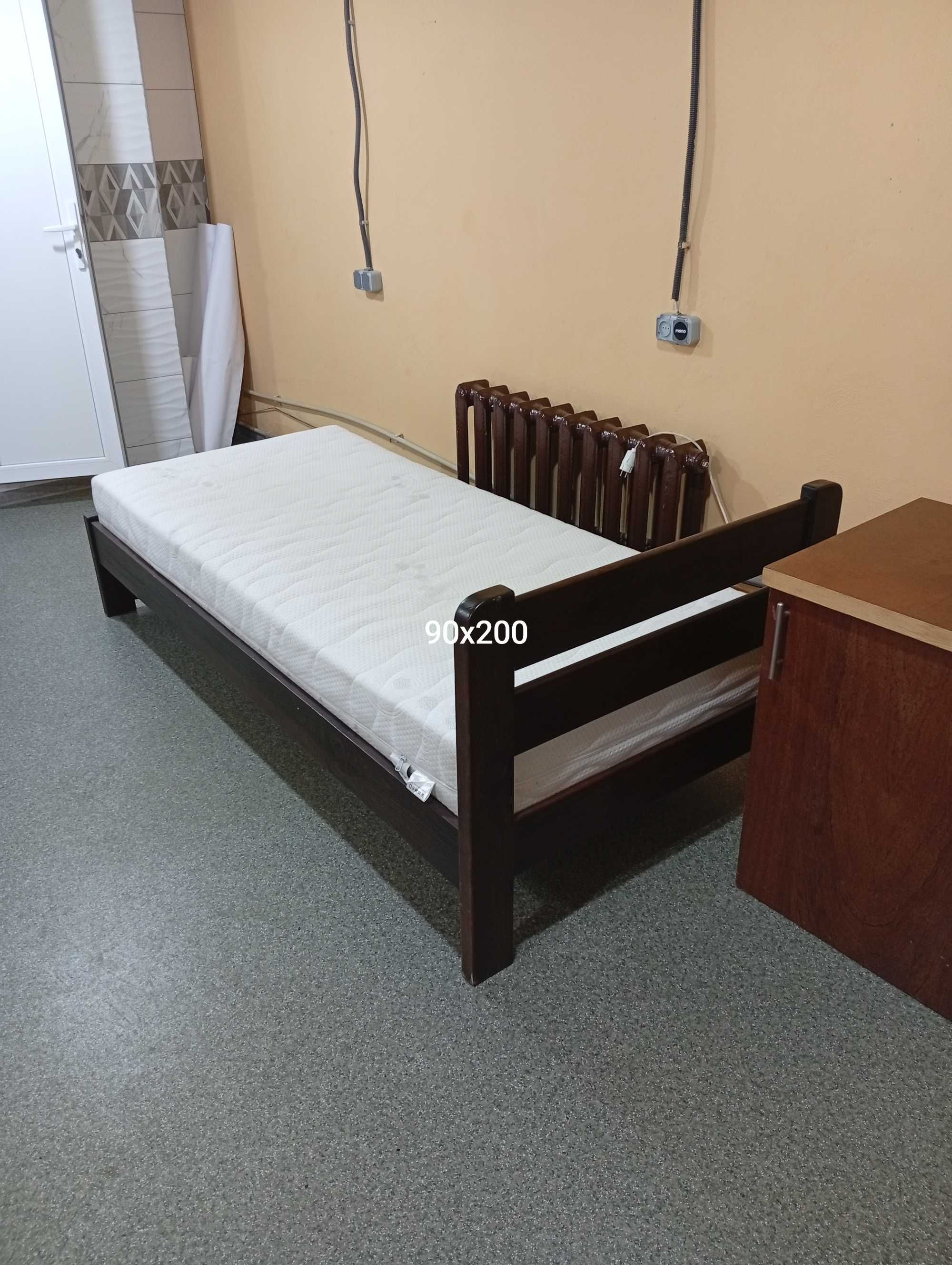 Продам кровать одноместную бу.