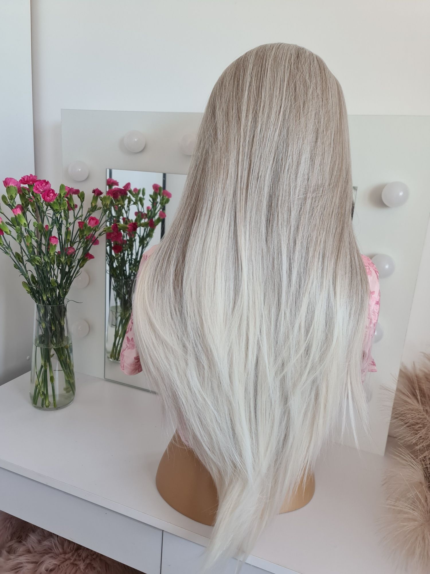 Peruka popielaty blond