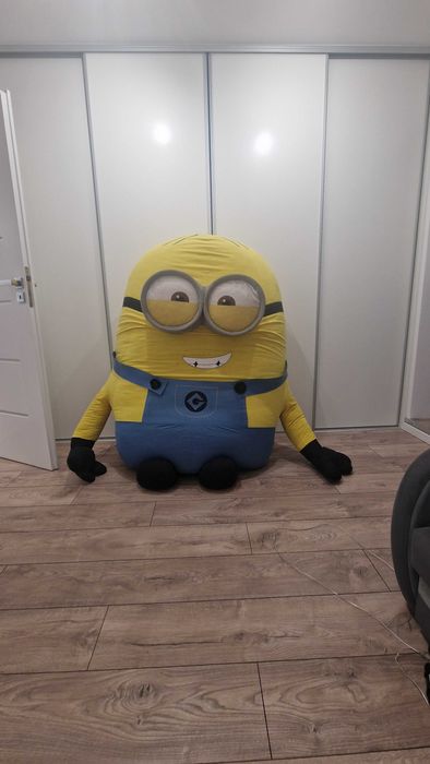 Gigantyczny pluszak Minionek dla dzieci