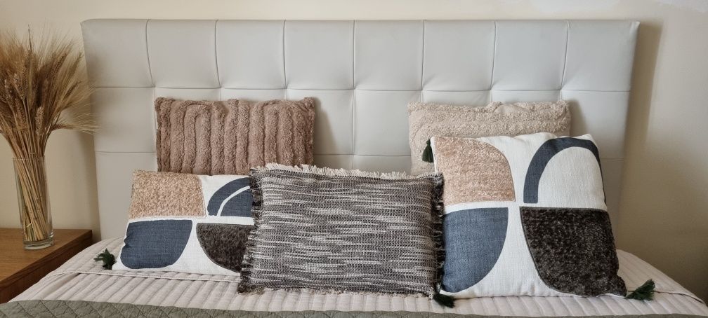 Sommier Ikea com arrumação 160x200 + Cabeceira