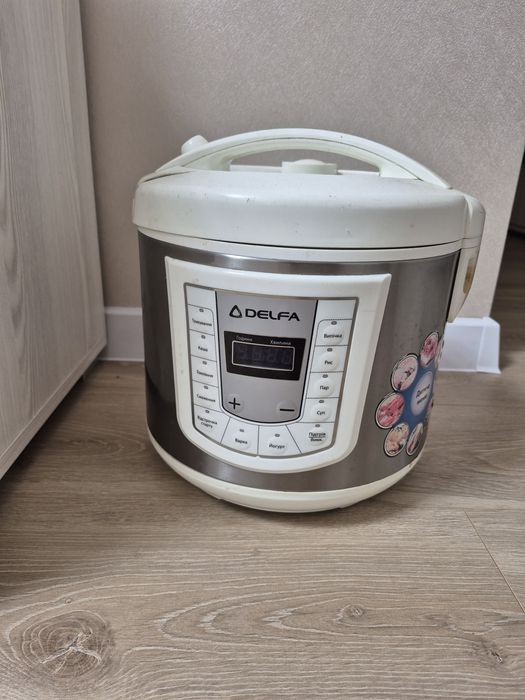 Мультиварка DELFA DMC-10