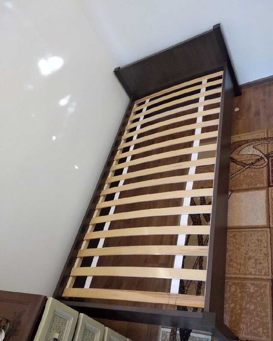 Ліжко дитяче - Односпальне темне ліжко + ламелі