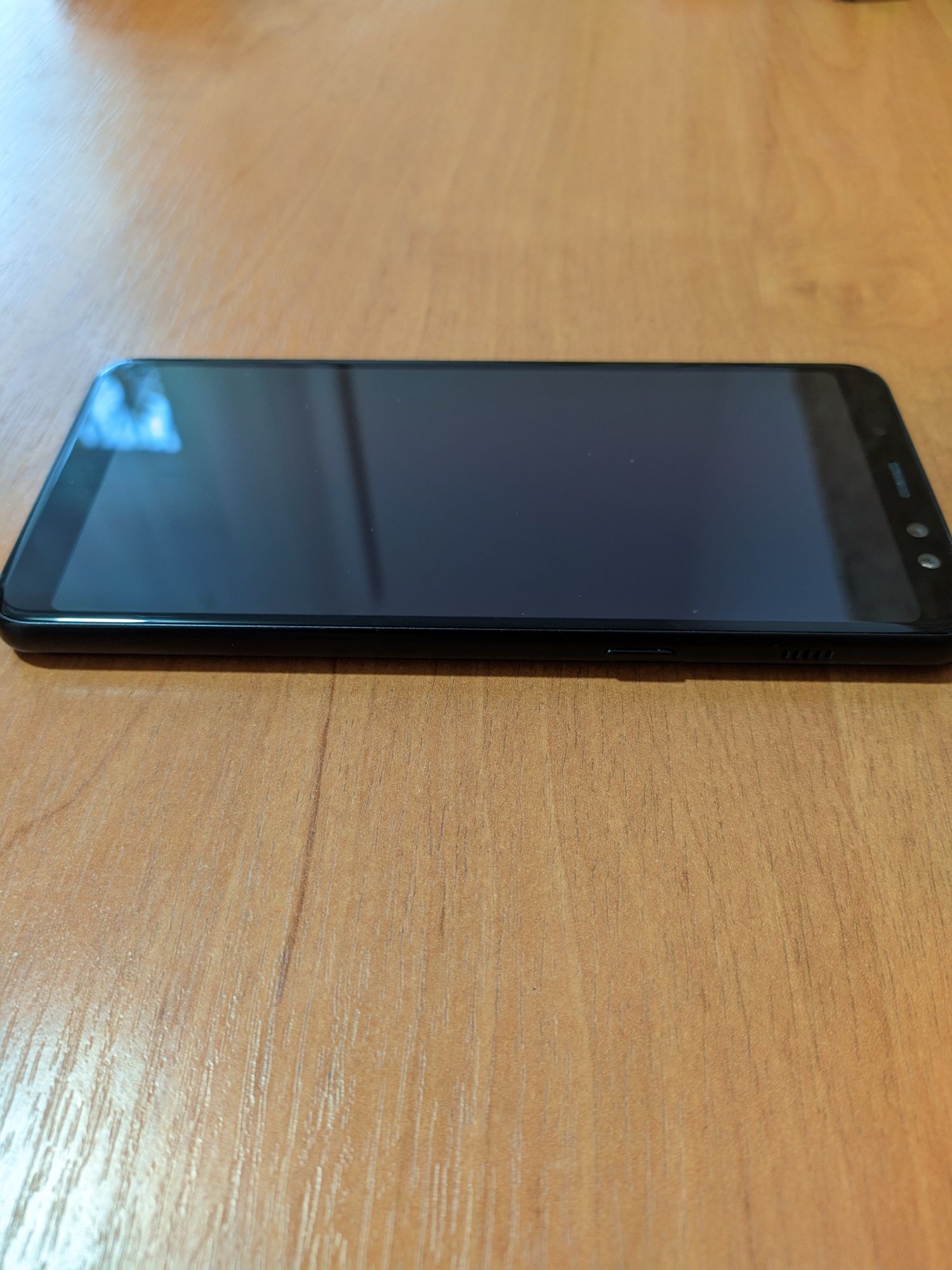 Смартфон Samsung Galaxy A8 2018 (SM-A530F/DS) 4/32