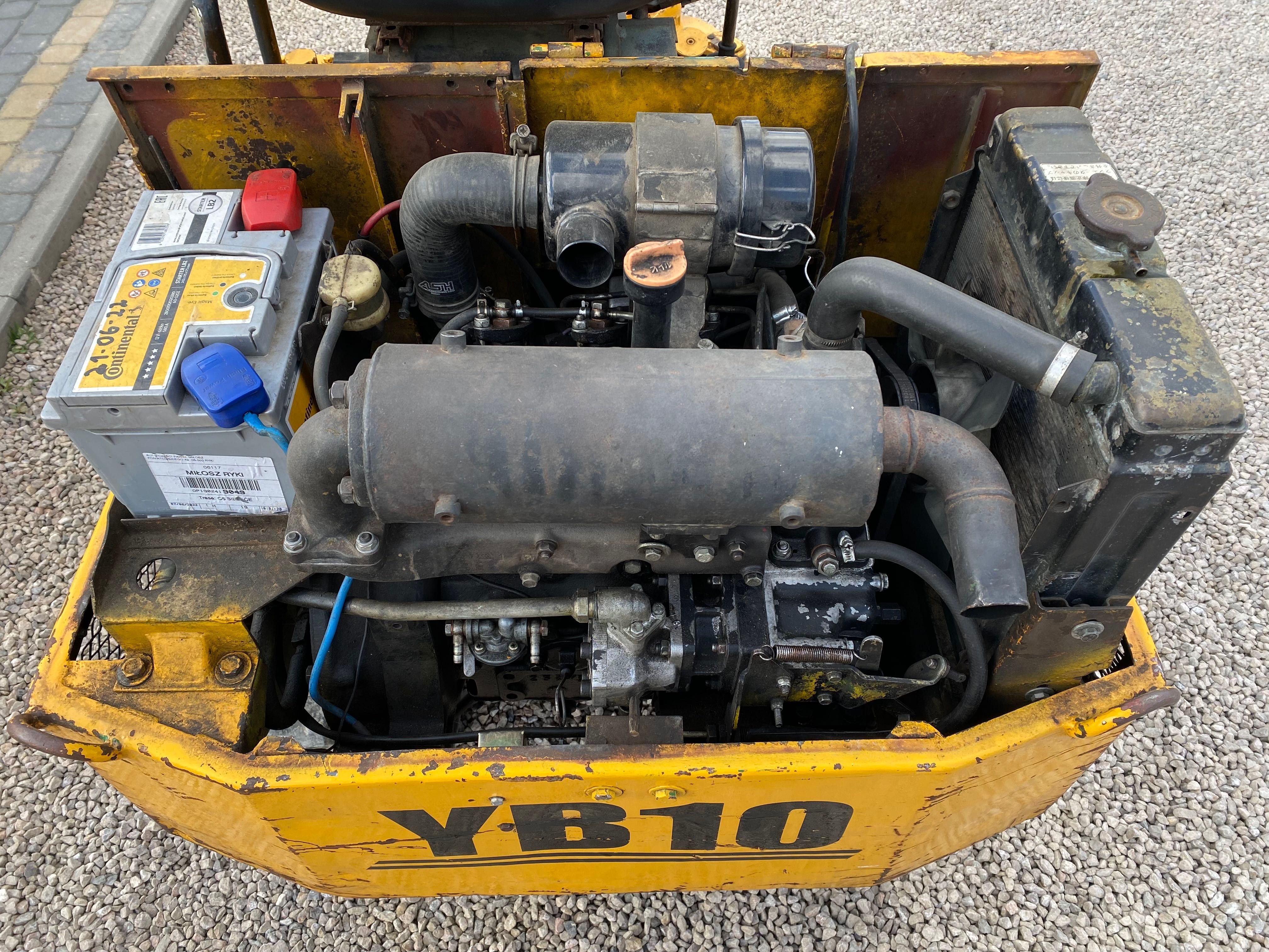 Minikoparka Yanmar YB10 3-Cylindry_z Niemiec_