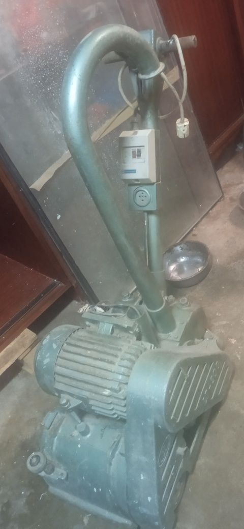 Máquina de afagar