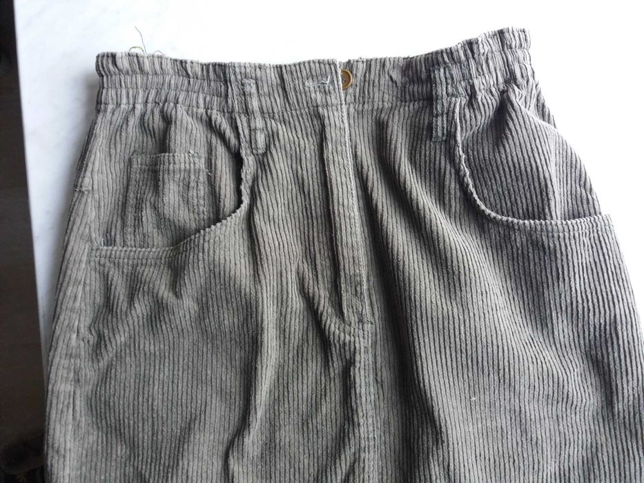 Юбка вельветовая фирмы "C&A", р.XL