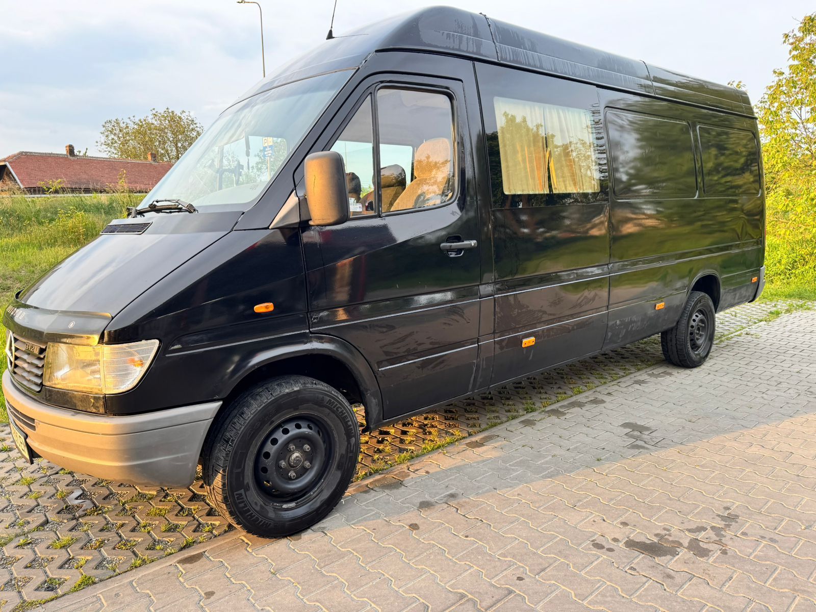 Sprinter 312  tdi 1998 року народження)