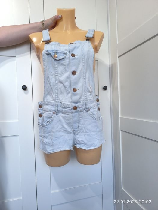 Ogrodniczki 38 M 12 L jeansowe krótkie spodenki na szelkach dżinsowe l