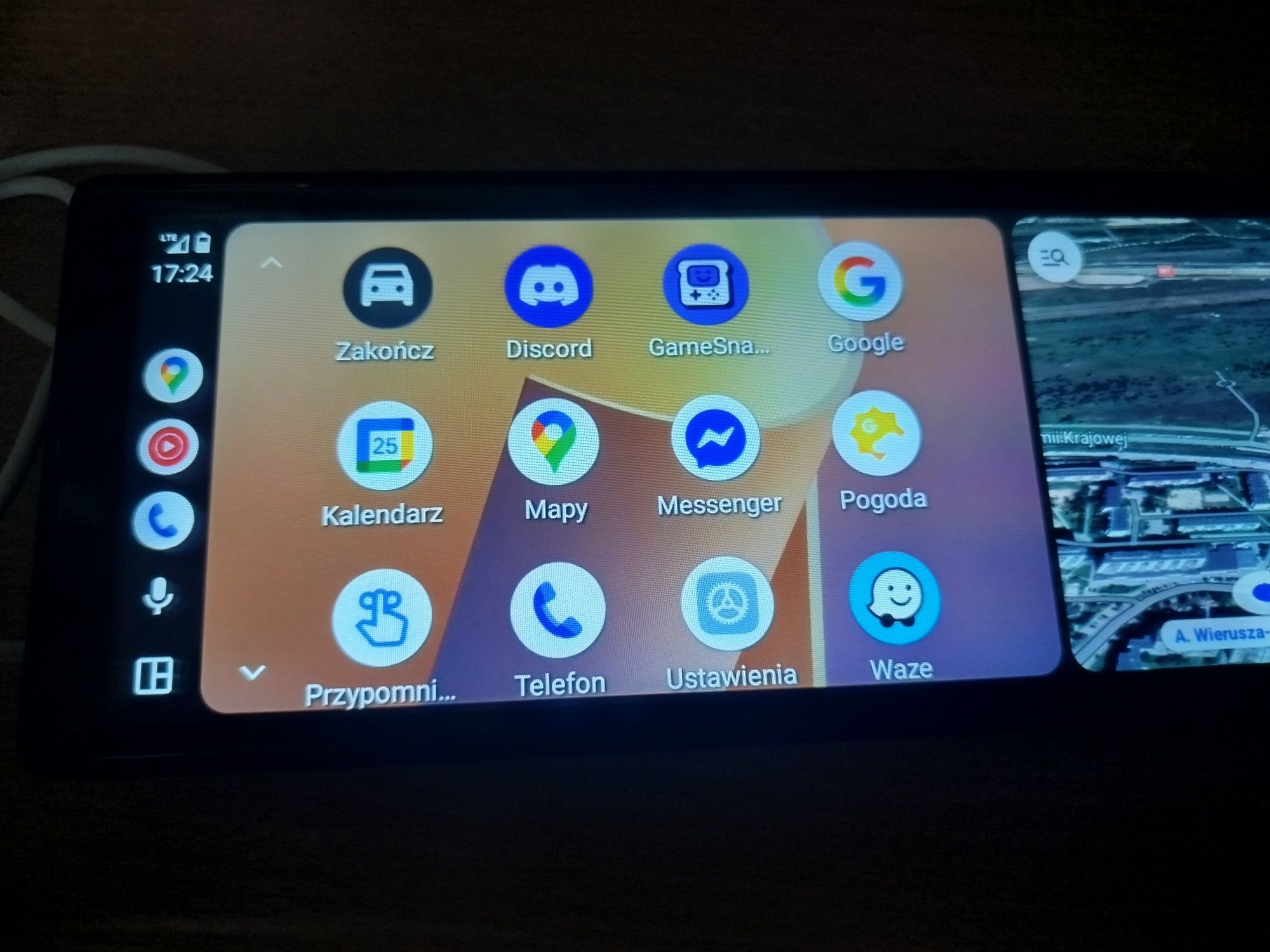 Carplay do auta stacja multimedialna Android Iphone