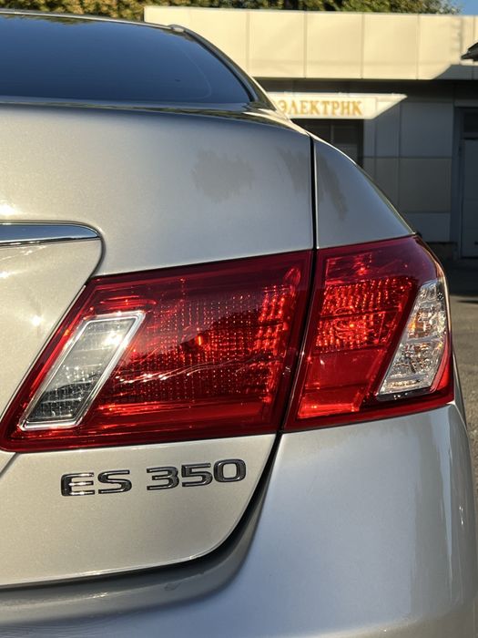 Продам Lexus Ideal