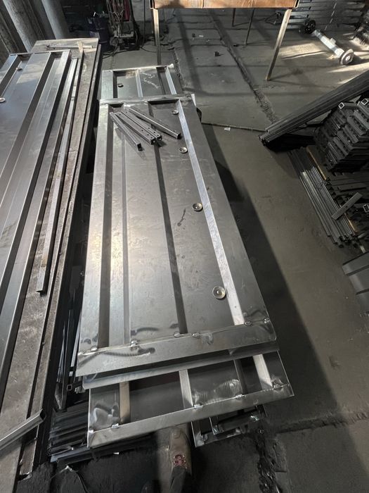 Борта на легковий причіп