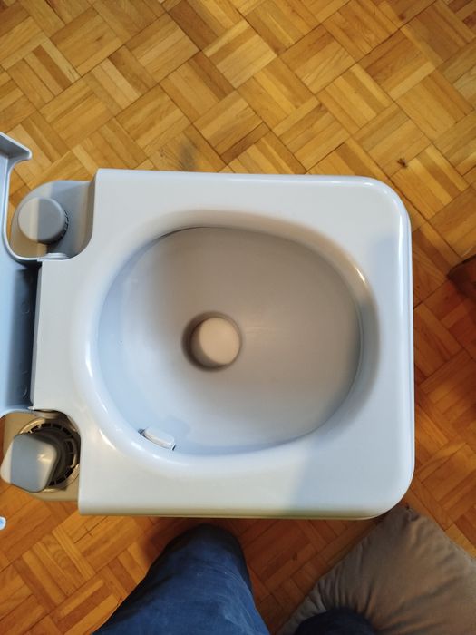 Toaleta przenośna Trizand