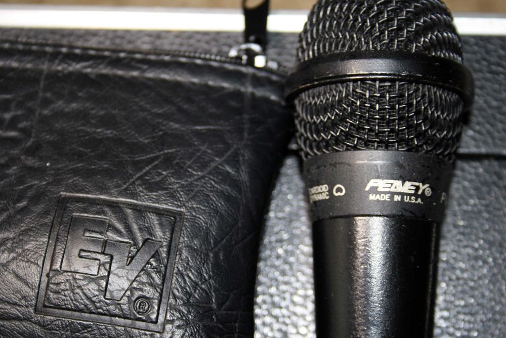 Велика Сумка Кейс-ноутбука Targus. Мікрофон Peavey PVM 22 Diamond USA