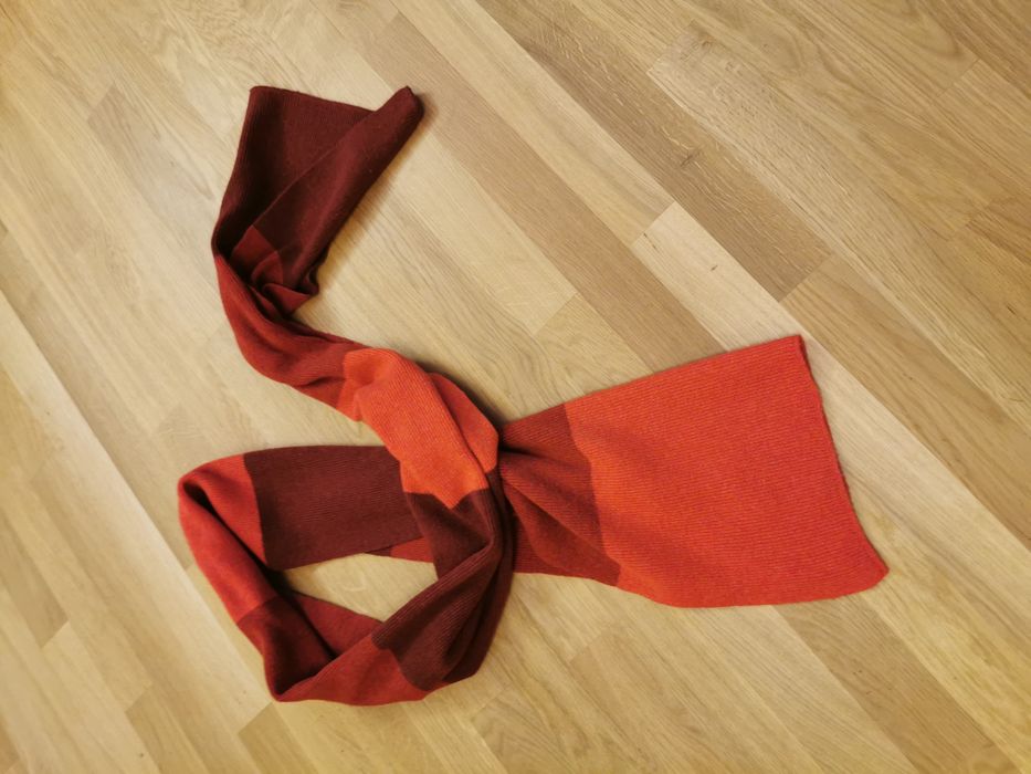 Szal szalik 100 % wełna odcienie czerwieni, MAKALU