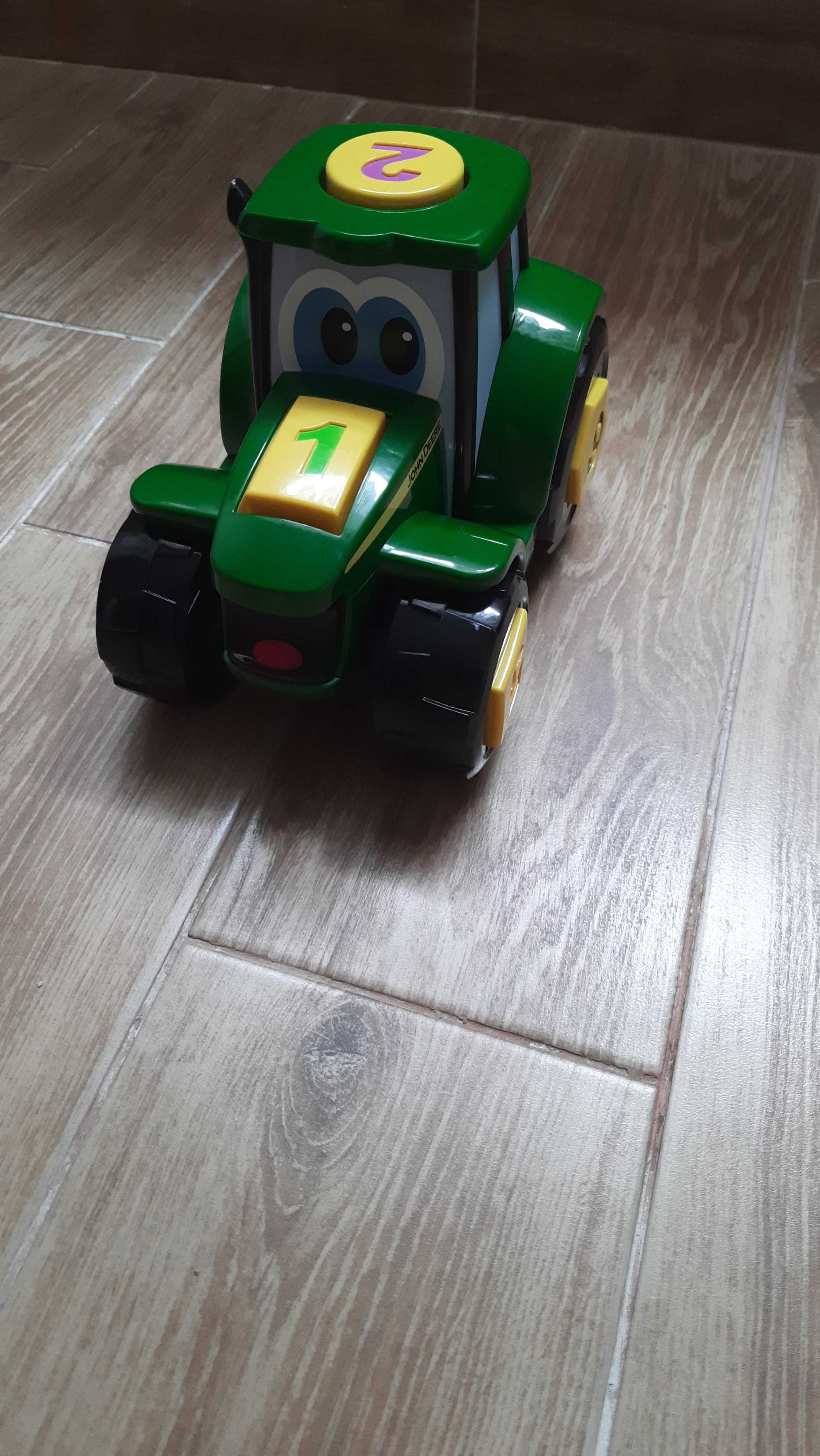 Машинка-сортер Tomy John deere Трактор Джонни