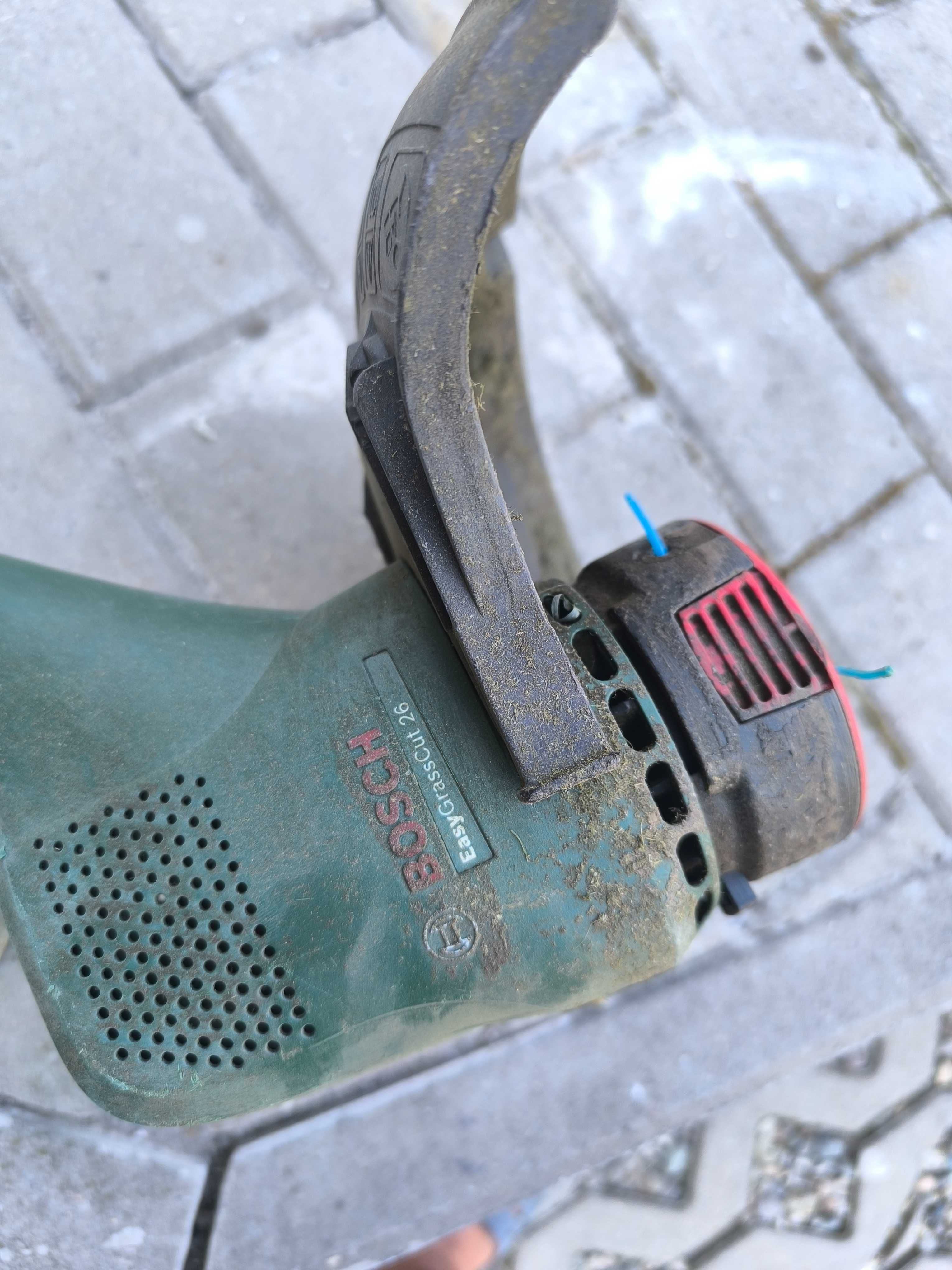 Podkaszarka elektryczna Bosch.