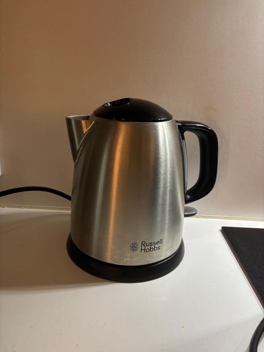 Chaleira Russell Hobbs