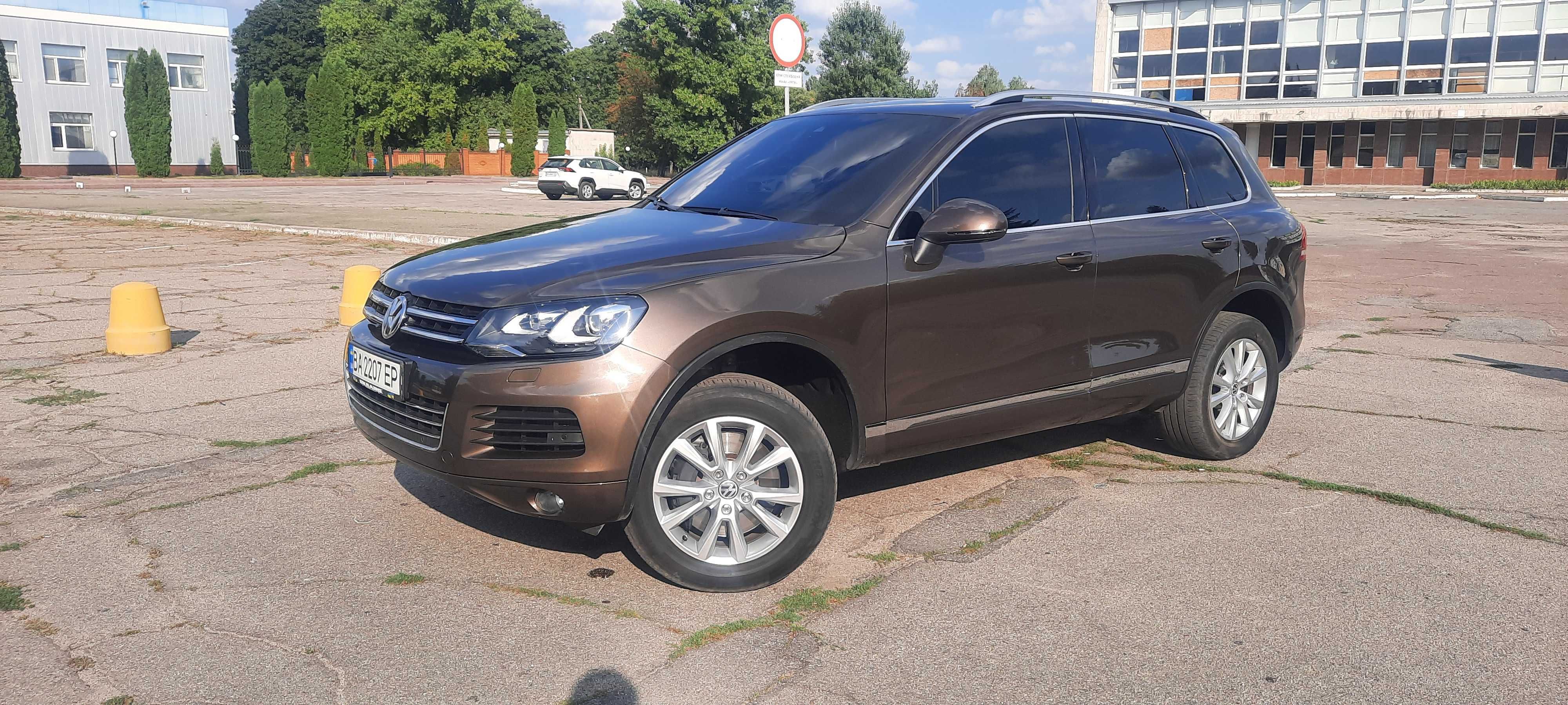 Volkswagen Touareg 4.2 TDI 2011р