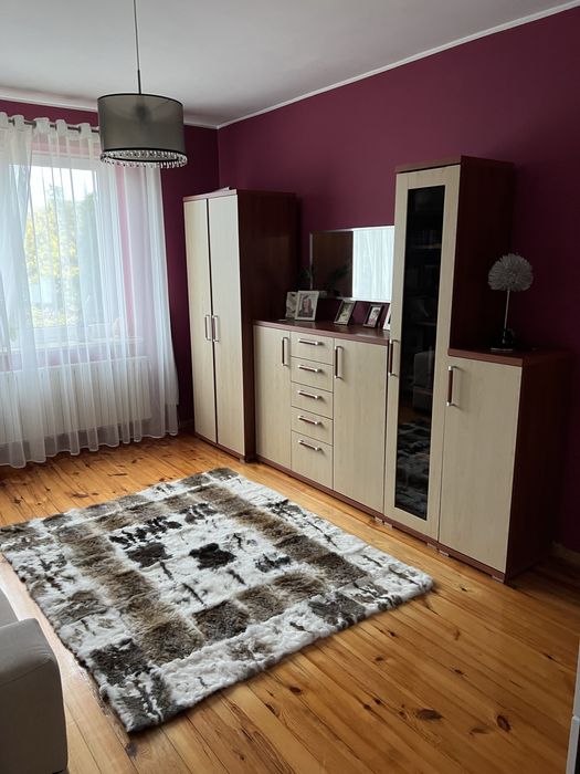 Zestaw mebli: komoda, witryna, szafa, 2 szafki