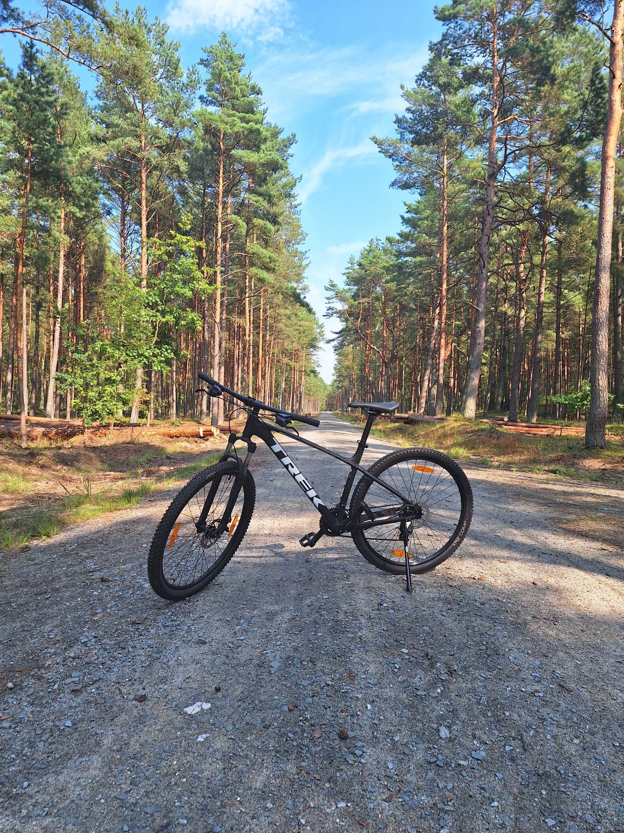 Pod grabami, pokoje z łazienkami i apartamenty,