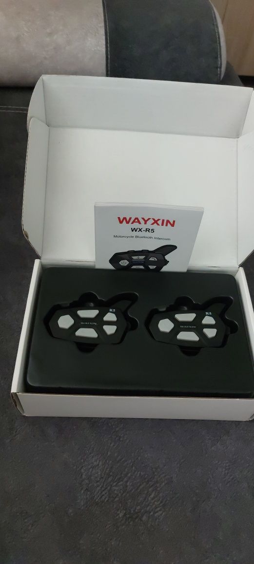 Sprzedam prawie nowy Intercom motocyklowy Wayxin R5