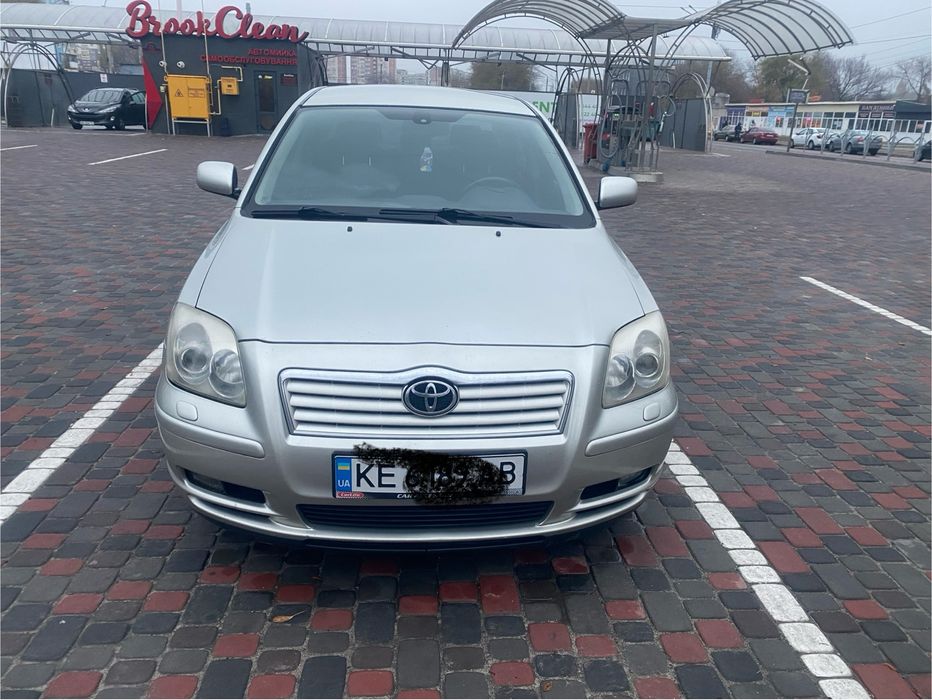 Toyota avensis TOYOTA AVENSIS Тойота авенсіс