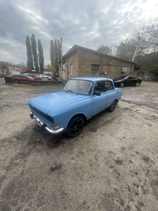 АЗЛК 2140 продам авто багато було чого зроблено і перероблено