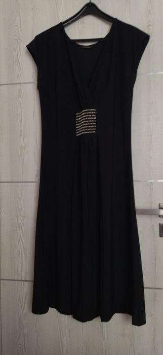 Czarna sukienka za kolano Reserved L/XL 40 42