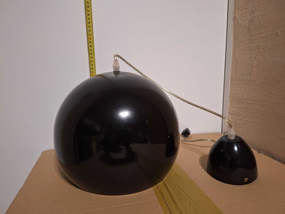 Czarna lampa wiszącą Inspire Tamen