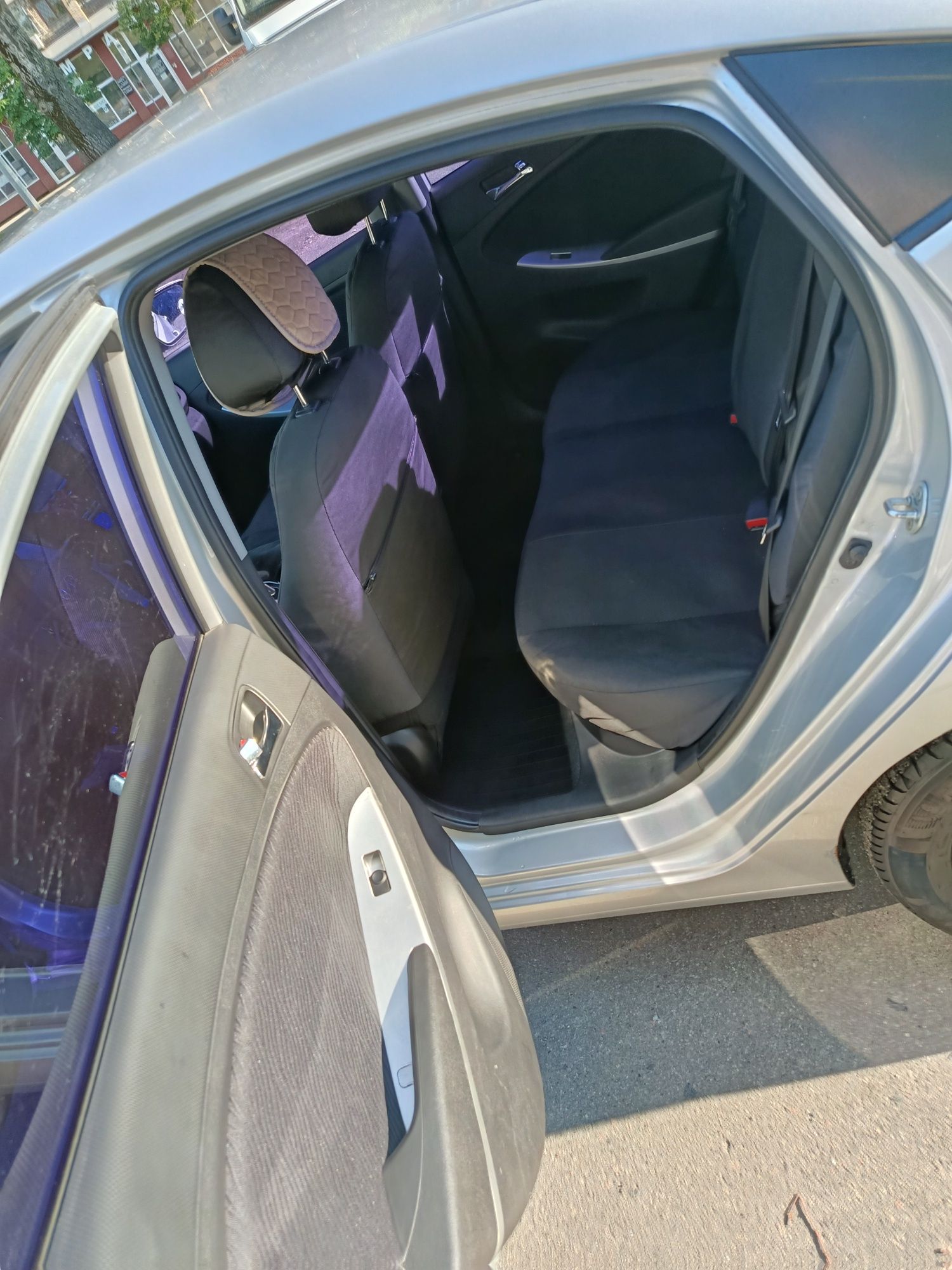 Хюндай акцент 1.6автомат продам обмен