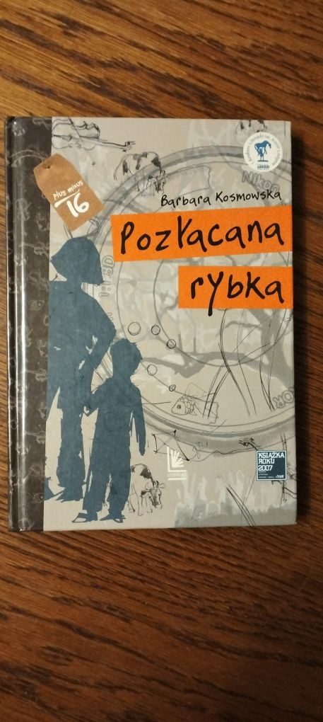 Komplet książki dla młodzieży 8 sztuk