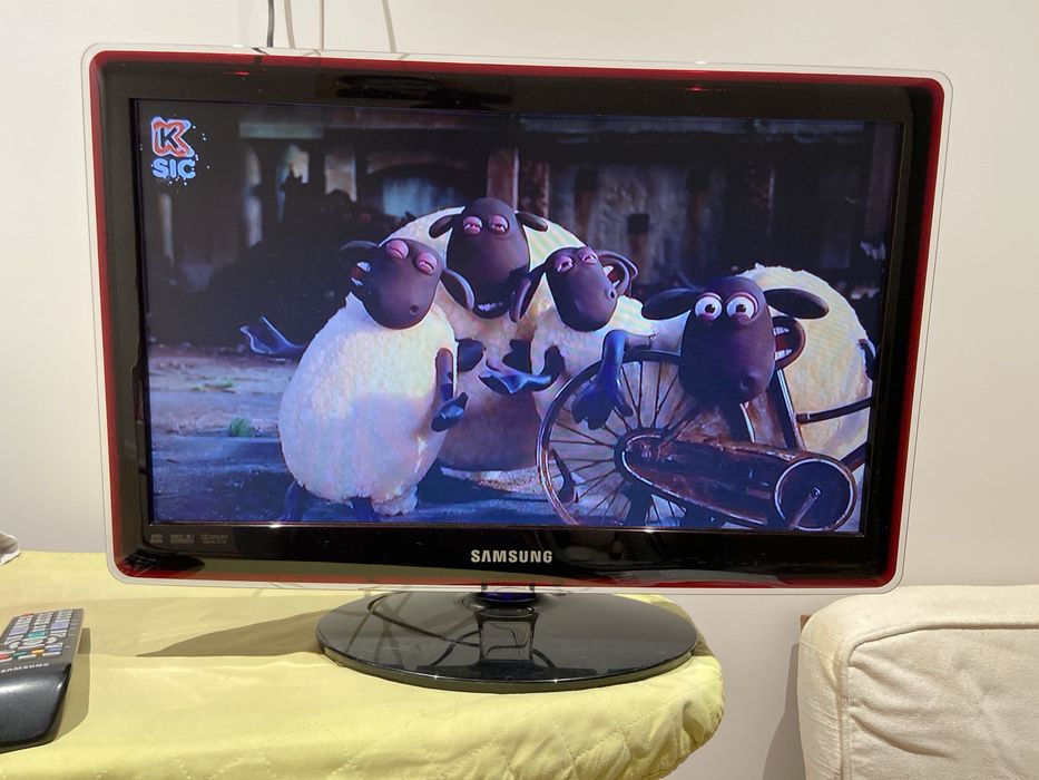 Tv LCD samsung 22 polegadas