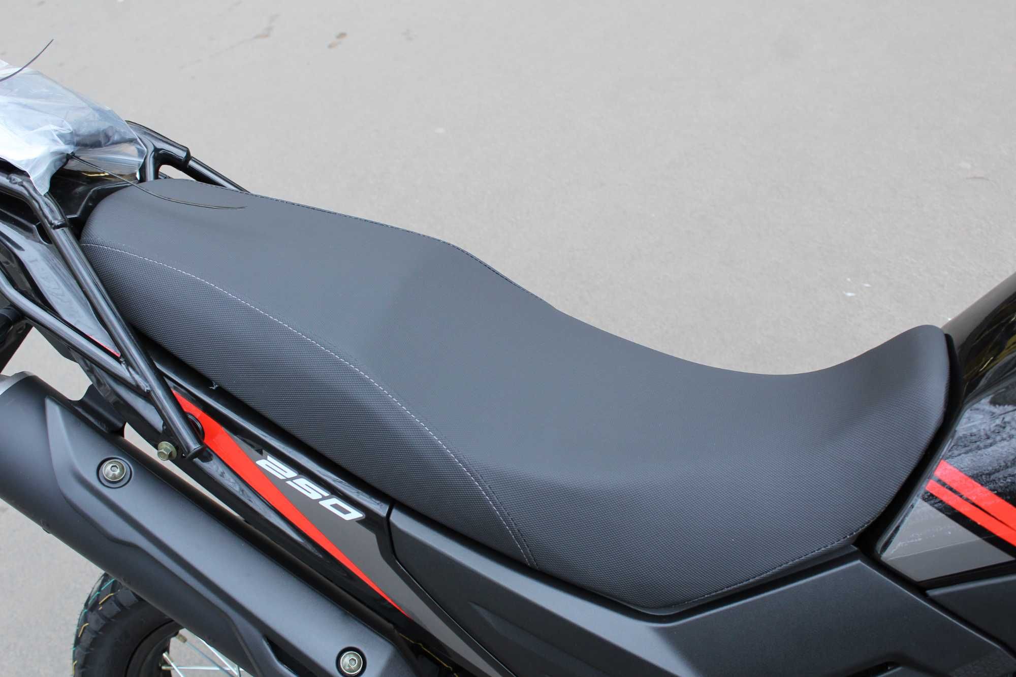 Мотоцикл LONCIN LX250-GY-5