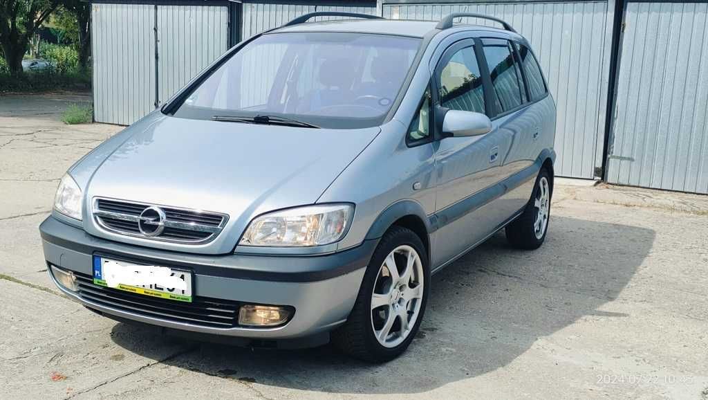 Opel zafira 2004 r 1.8 125 km klimatronik Prywatnie 7 osobowe