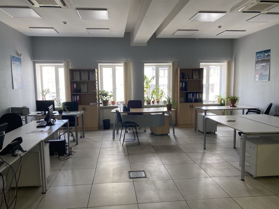 БЦ Колизей. Спорзал Сдам офис 400 кв.м кл.Руденко 6а БЦ Колизей