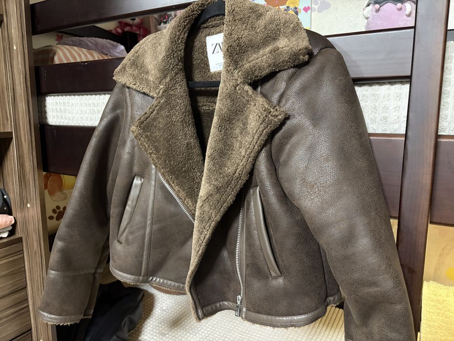 Zara дублянка коричнева коротка .