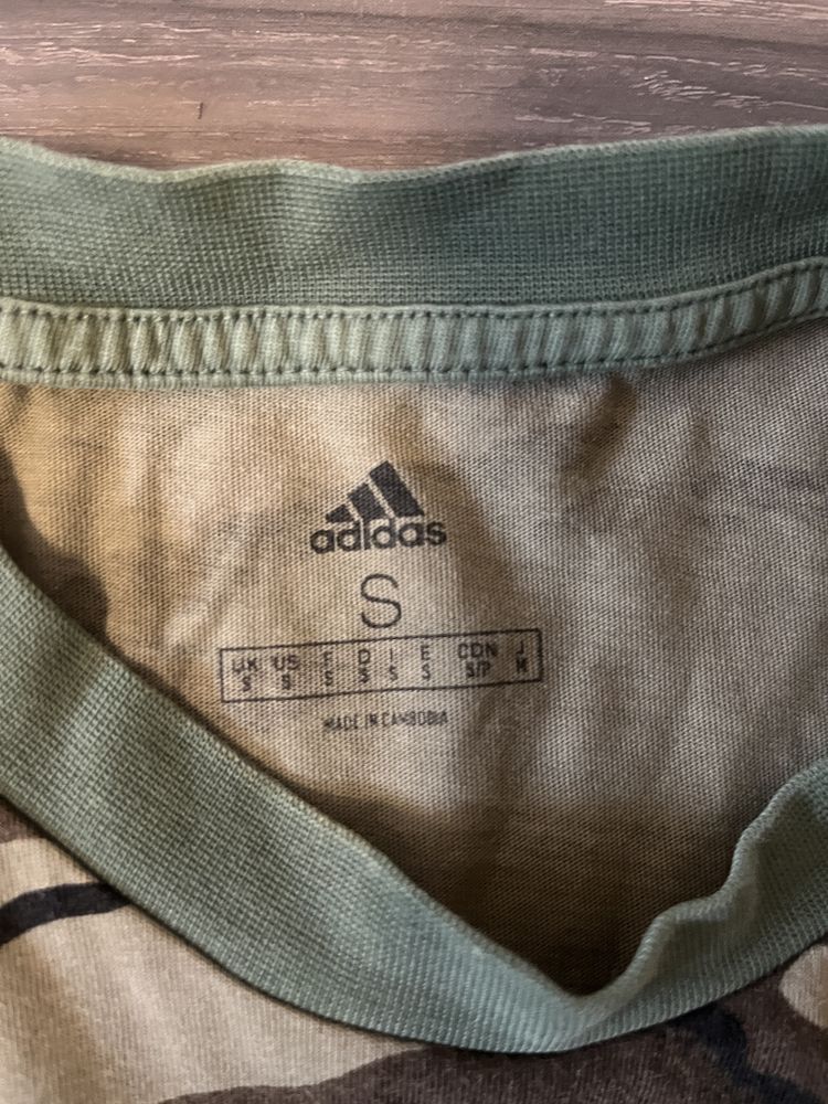 Футболка adidas камуфляж