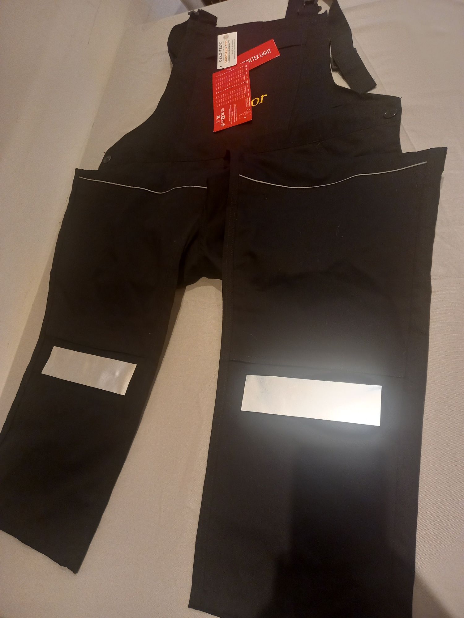 Nowe z metką męskie spodnie robocze xxxl
Wzrost 176-180cm. 
Rozm.klatk