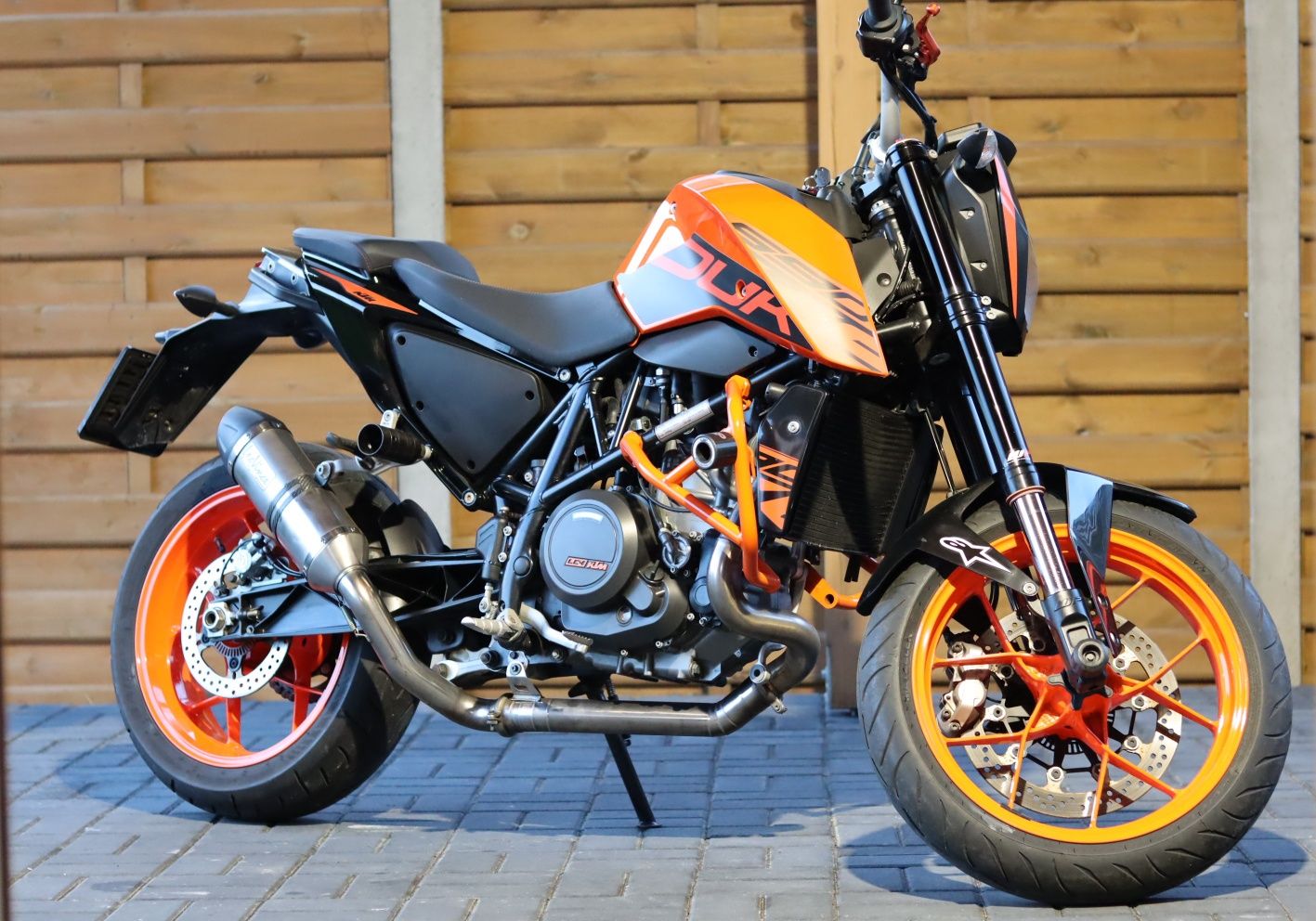 KTM Duke 690  2019 A2