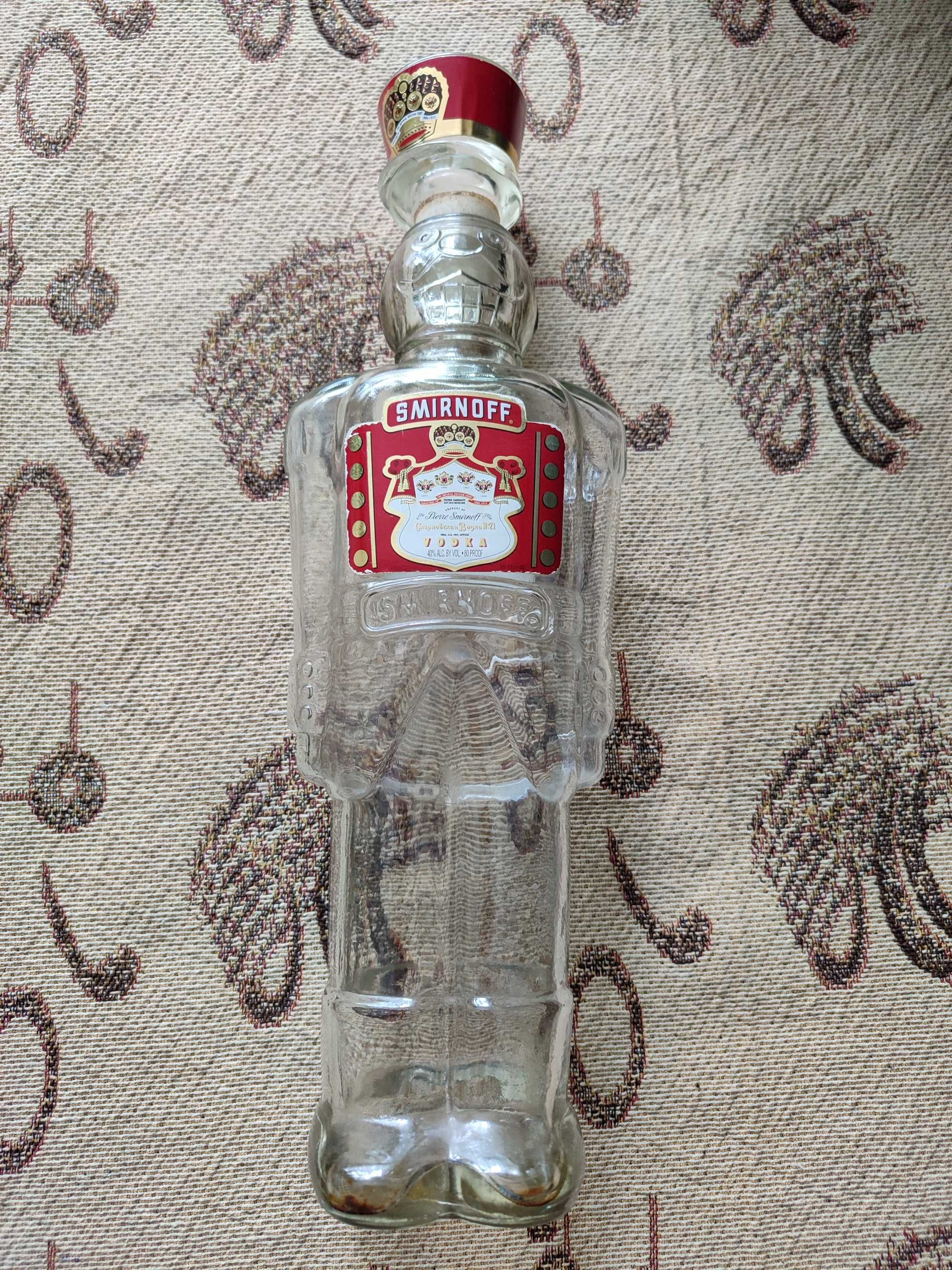 Бутылка стеклянная