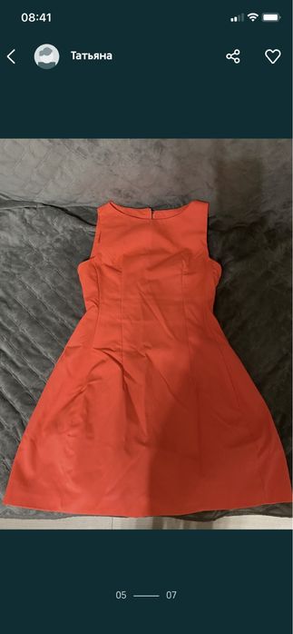 Продам платье кислотного цвета мини