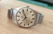 Omega Genève z 1969 roku na bransolecie Omega FLEX Vintage