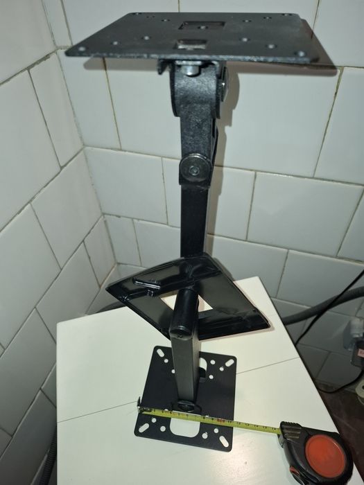 Настінний кронштейн для тел,та монітора VESA:10×10 см.