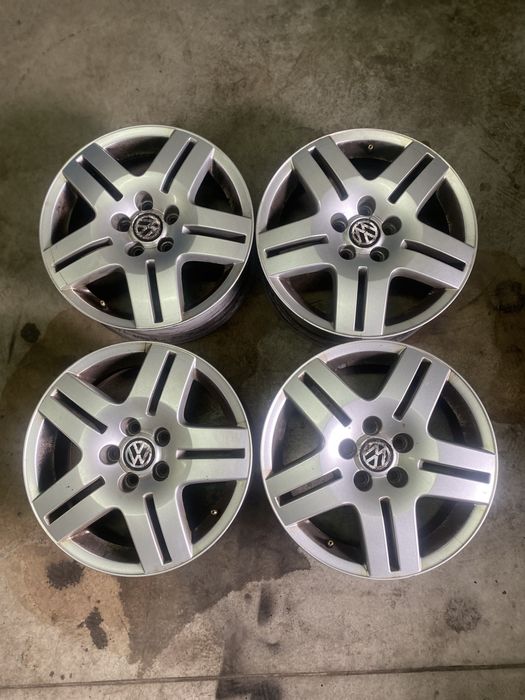 Легкосплавні Диски Volkswagen Golf/VAG  R15 5*100 6Jx15H2 ET-38