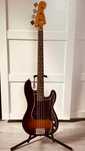Squier Classic Vibe '60s Precision Bass LR 3TS